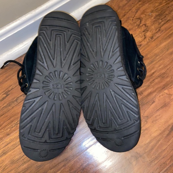 Men’s Ugg Neumel Moc Boots - Picture 3 of 7